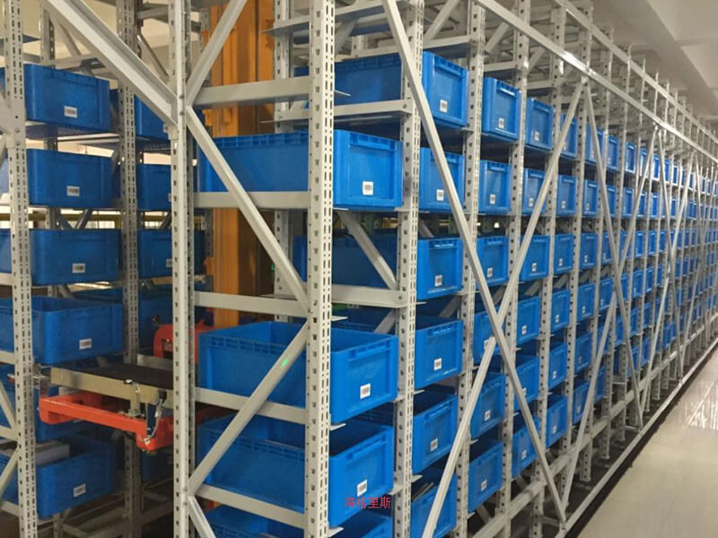 電器行業塑料周（zhōu）轉箱應用