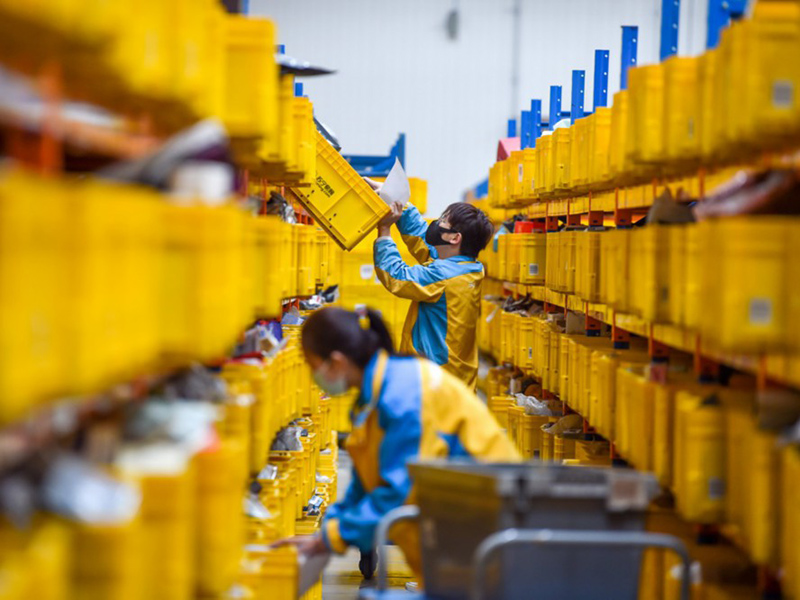 塑料周轉筐（kuāng）應用於快（kuài）遞集